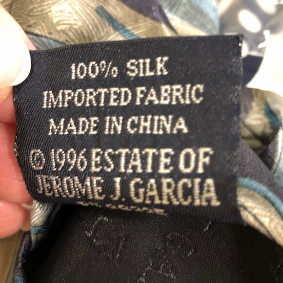 Jerry Garcia Drummers Collection Thirty-Two 1996 100% Silk Tie - NEW! - Picture 6 of 6